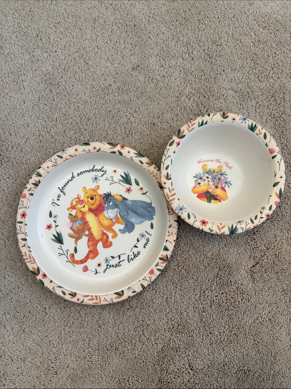 Disney’s Winnie the Pooh 🍯 bamboo plate & bowl set